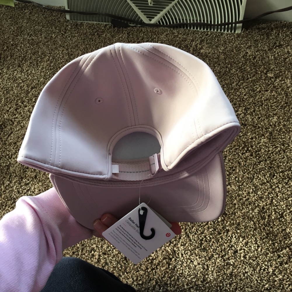 lululemon Baller Hat NWT - Picture 2 of 4